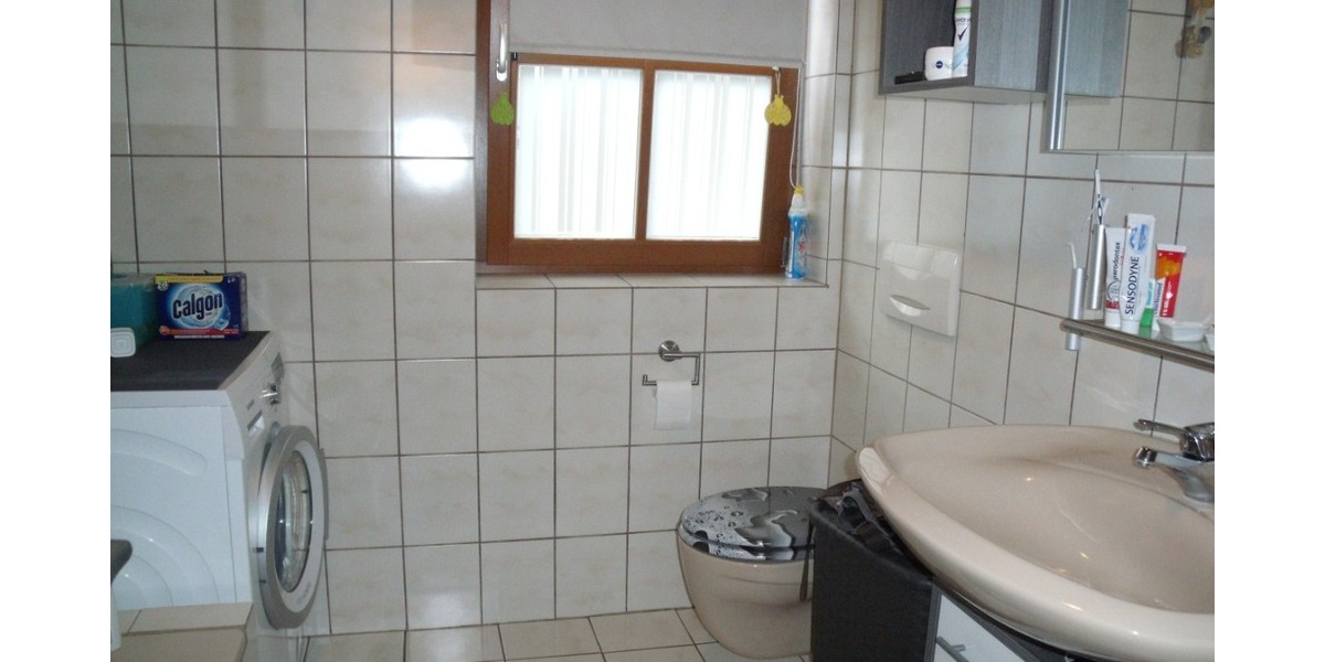 ZENTRAL LEBEN!! HIER WARTET IHR NEUES ZUHAUSE!! - Etagenwohnung Hirschaid | Angebot:27469785