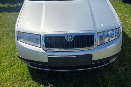 Skoda Fabia 102.275 km 800 &euro; Wiesenfelden 94344