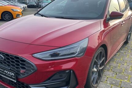 Ford Focus 20.683 km 34.390 &euro; Bad Berleburg 57319