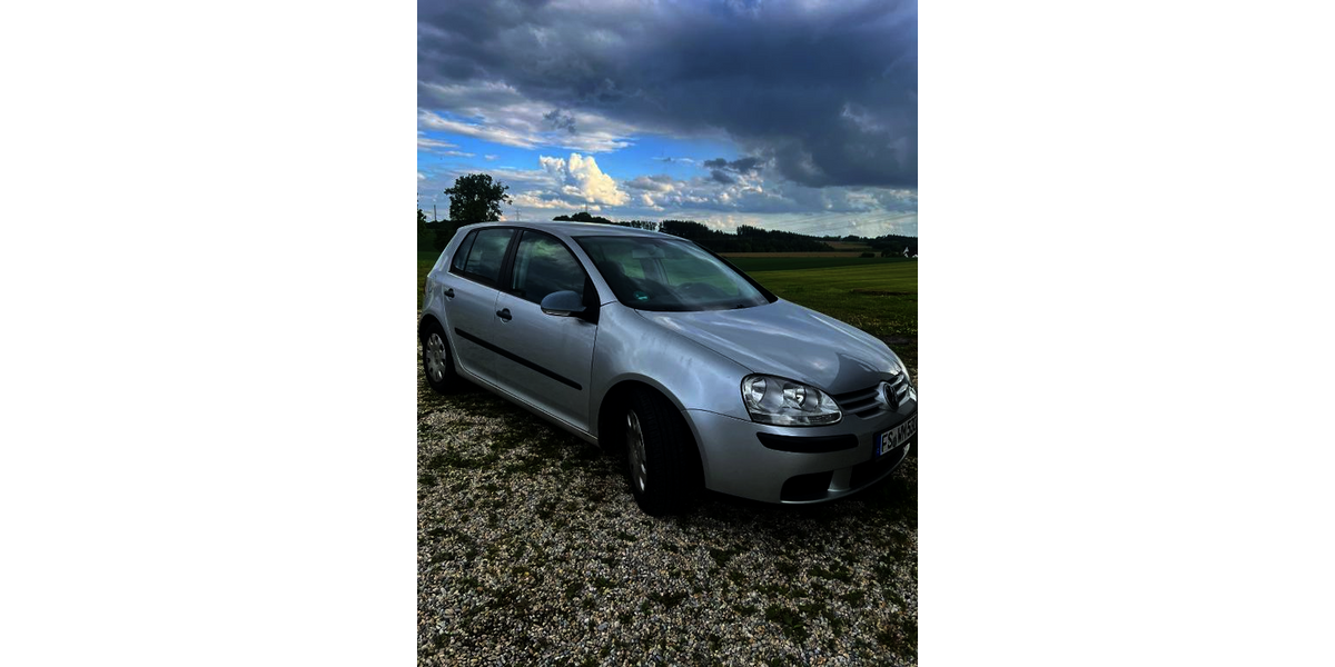 VW Golf 137.000 km 2.500 &euro; Attenkirchen 85395