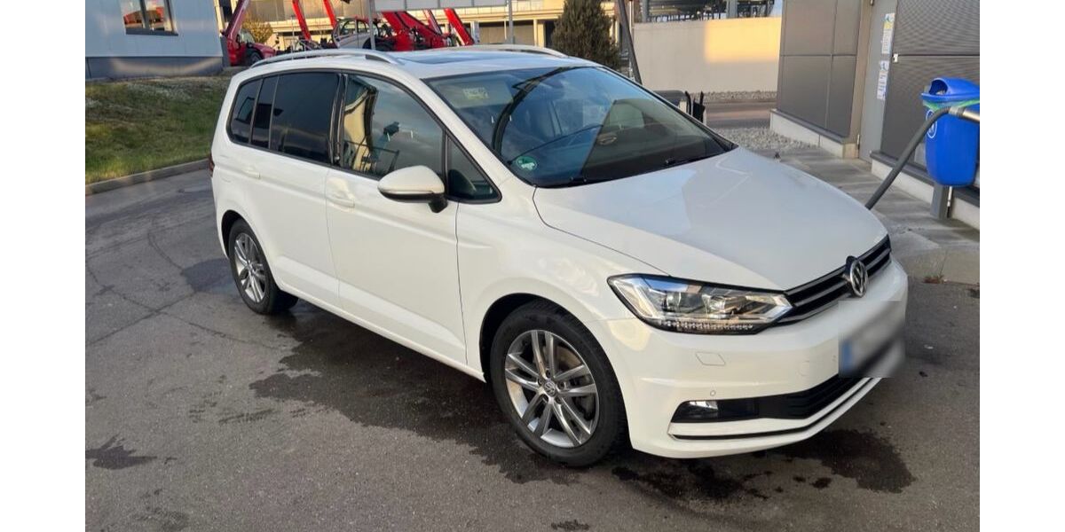 VW Touran 179.500 km 13.500 &euro; Crailsheim 74564