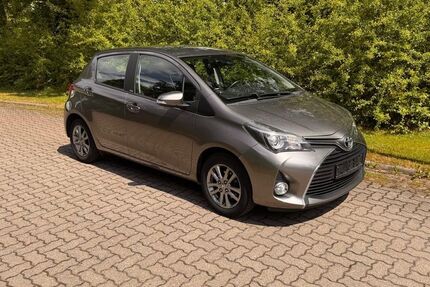 Toyota Yaris 99.500 km 9.500 &euro; Bad bramstedt 24576