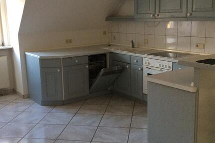 Große geräumige 4 Raum Wohnung 1 zimmer