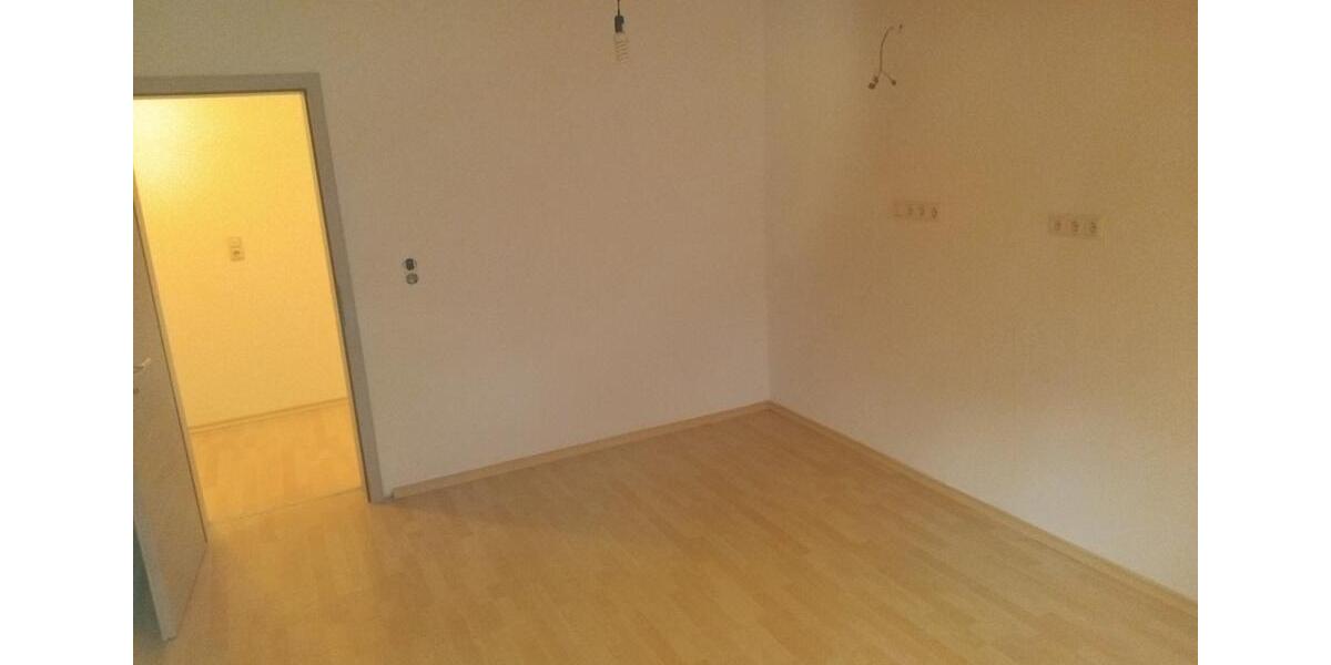 Erdgeschoßwohnung Laberweinting - 3.5 Zimmer, 97 m&sup2;, 750&euro; | Angebot:26193730