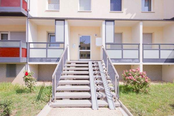 In der Herrichtung! 4-Raumwohnung in der Südstadt. 4 zimmer