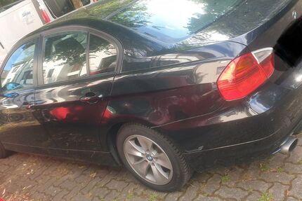 BMW 318 214.000 km 2.650 &euro; Göttingen 37081