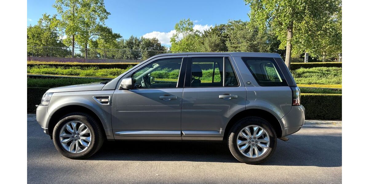 Land Rover Freelander 196.000 km 8.900 &euro; München 80804