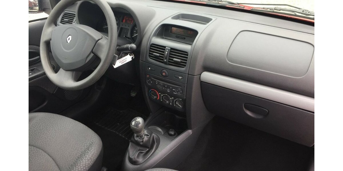 Renault Clio Campus YAHOO,8 Fach Bereift,Tüv Neu! 161.000 km 3.250 &euro; Himmelkron 95502