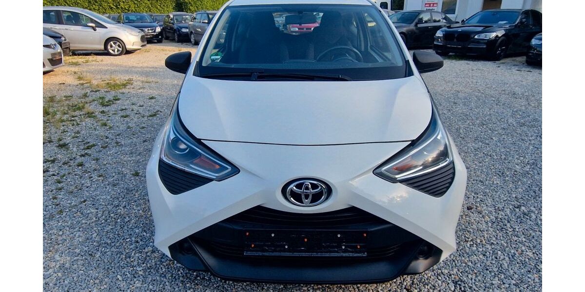 Toyota Aygo (X) 98.032 km 5.500 &euro; Passau 94036