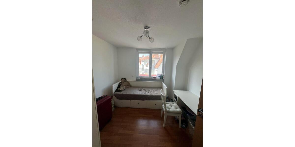Etagenwohnung Würzburg Heuchelhof - 4 Zimmer, 107 m&sup2;, 320.000&euro; | Angebot:27243404