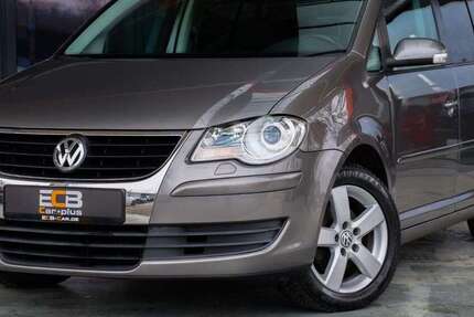 VW Touran 147.000 km 5.490 &euro; Landshut 84030