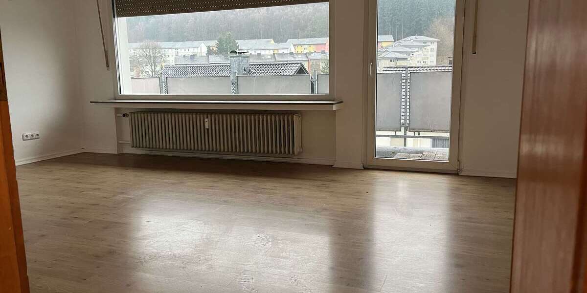 Etagenwohnung Nordrhein-Westfalen - Werdohl Werdohl - 3 Zimmer, 77 m&sup2;, 450&euro; | Angebot:26828095