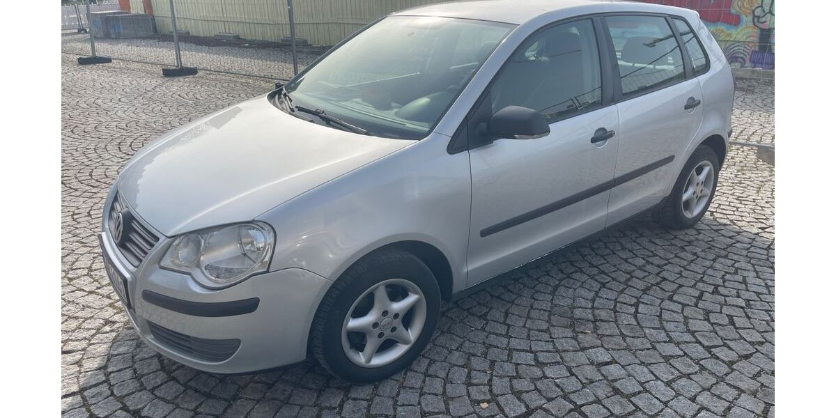 VW Polo 120.000 km 2.200 &euro; München 81827