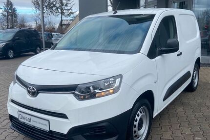 Toyota Proace City 29.525 km 17.999 &euro; Königsbrunn / Augsburg 86343