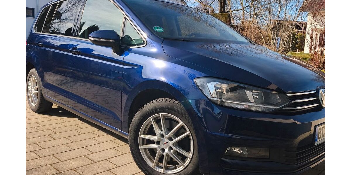 VW Touran 97.600 km 19.400 &euro; Biberach 88400