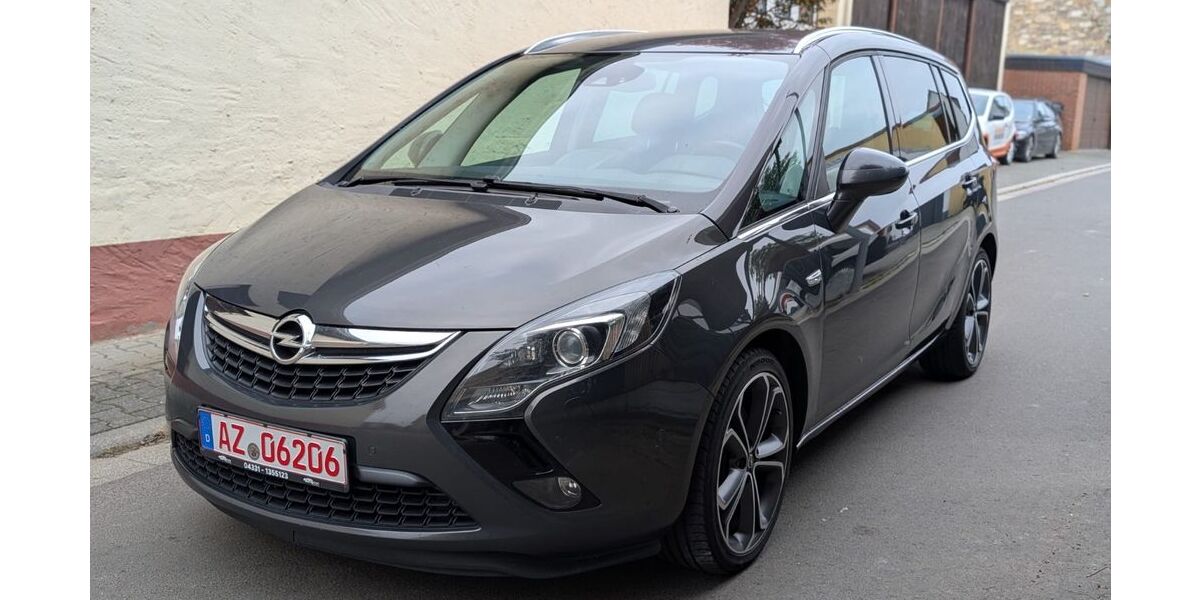 Opel Zafira Tourer 211.000 km 8.290 &euro; Winterburg 55595