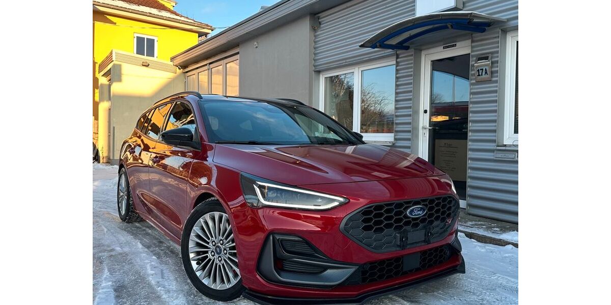 Ford Focus 45.000 km 28.490 &euro; Cham 93413