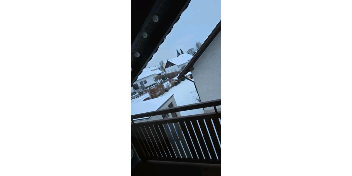 Dachgeschoßwohnung Wallersdorf - 3 Zimmer, 90 m&sup2;, 850&euro; | Angebot:25759676