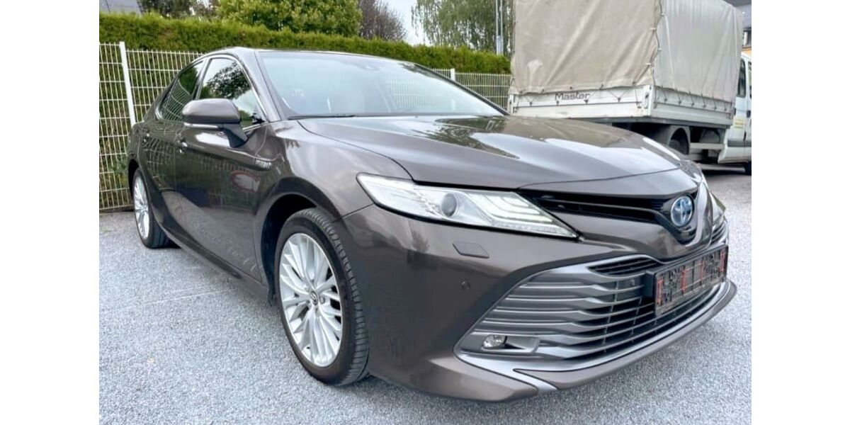 Toyota Camry 180.000 km 19.000 &euro; Potsdam 14480