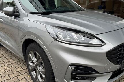 Ford Kuga 44.403 km 23.500 € Walldorf 69190