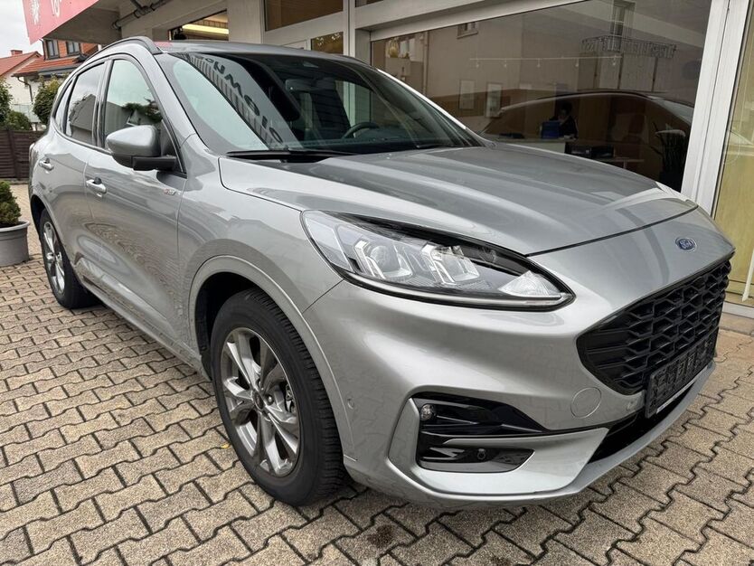 Ford Kuga 44.403 km 23.500 € Walldorf 69190