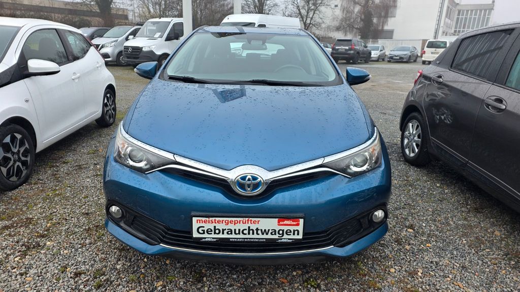 Toyota Auris 94.500 km 12.900 &euro; Bensheim 64625