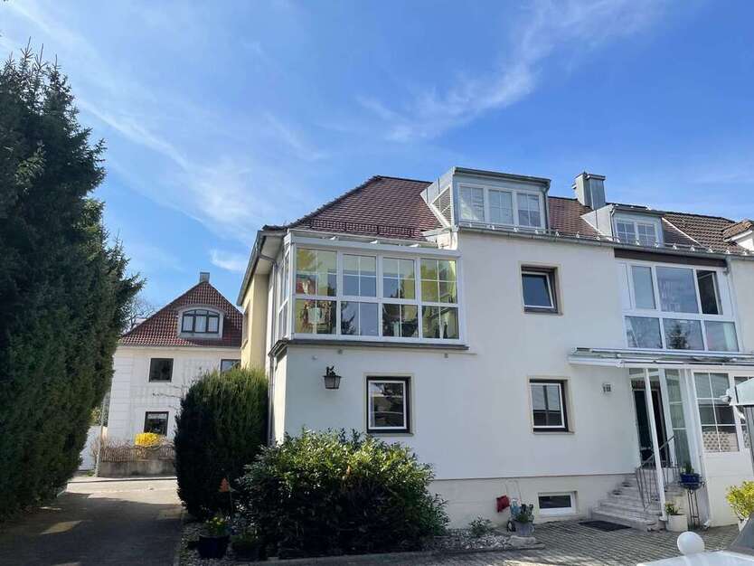 Haus zum Kaufen in München 1.990.000 € 280 m²