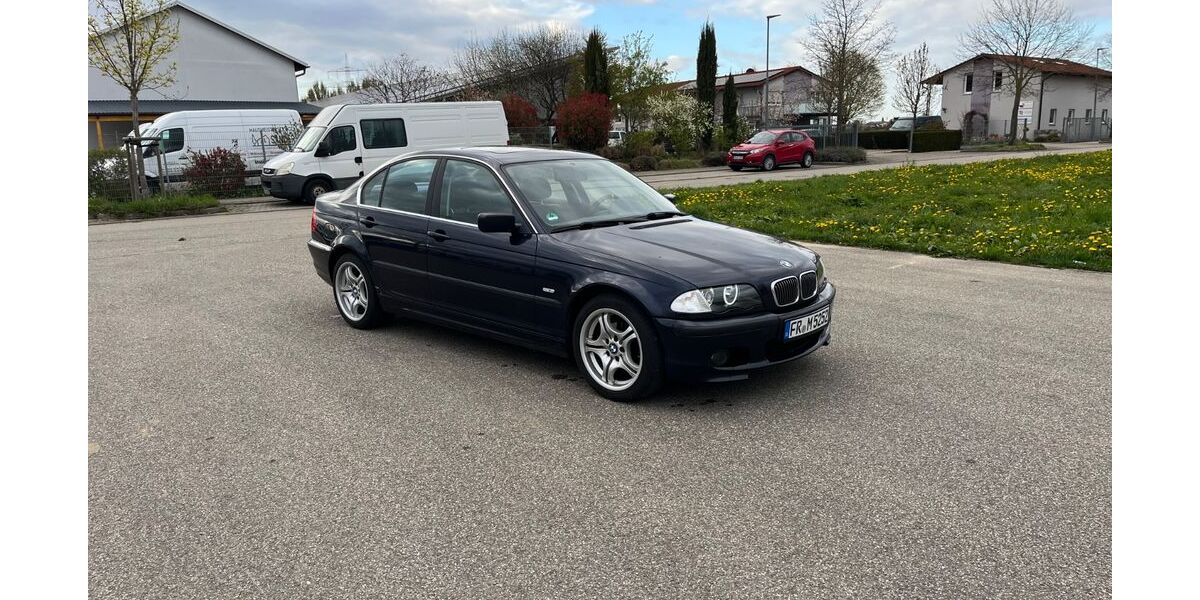 BMW 323 207.500 km 3.950 &euro; Ehrenkirchen 79238