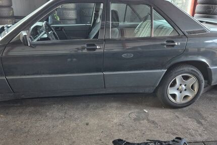 Mercedes-Benz 190 136.920 km 3.390 &euro; Lingen 49808