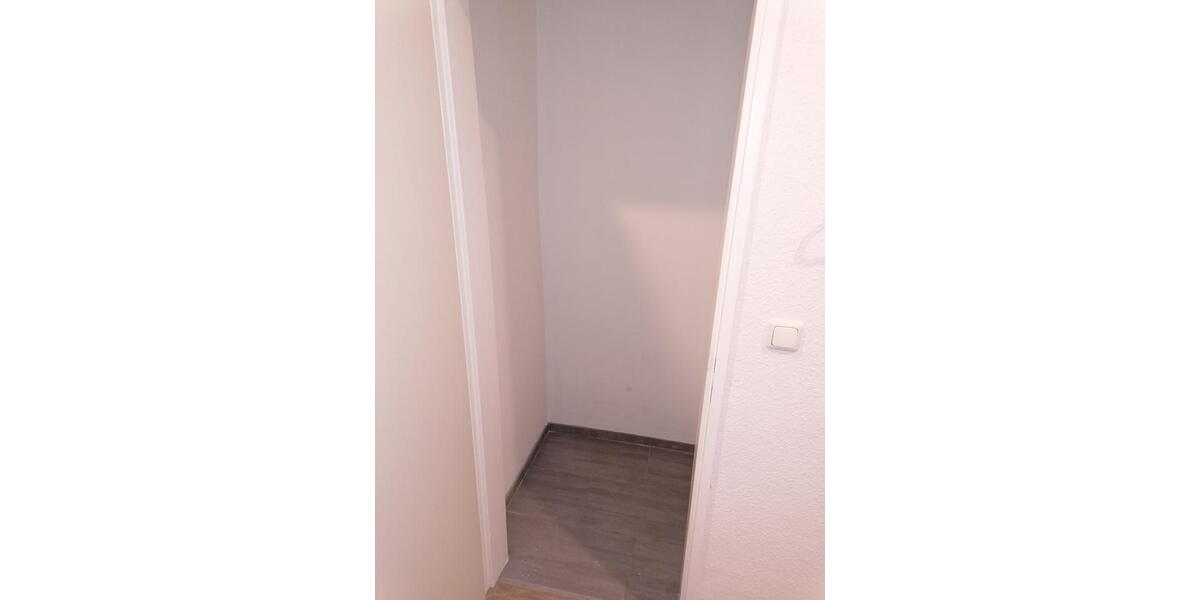 Luxusrenoviertes Penthouse - 4-Zi. inkl. neuer EBK– WG geeignet 4 zimmer