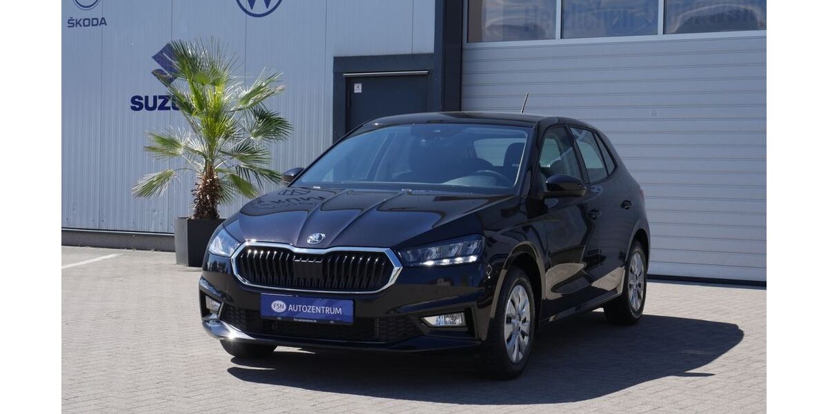 Skoda Fabia 14.241 km 16.680 &euro; Rostock 18146