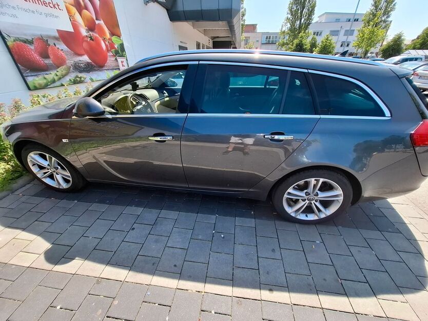Opel Insignia 241.500 km 4.200 € Haag i. OB (Haag) 83527