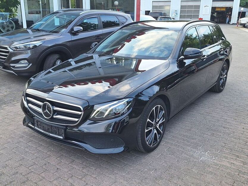 E 220