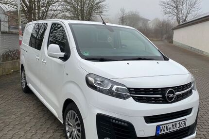 Opel Vivaro 201.000 km 13.999 &euro; Berka v.d.Hainich 99826