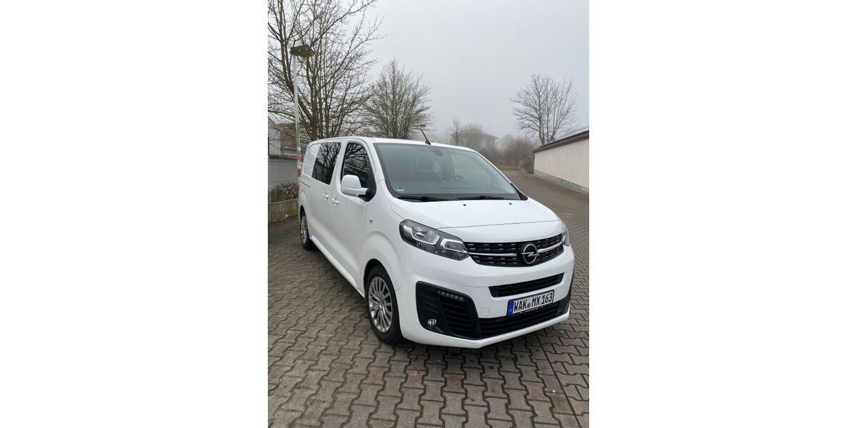 Opel Vivaro 201.000 km 13.999 &euro; Berka v.d.Hainich 99826