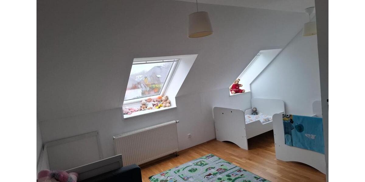 Doppelhaushälfte Duisburg Huckingen - 6 Zimmer, 170 m&sup2;, 2.400&euro; | Angebot:24851134