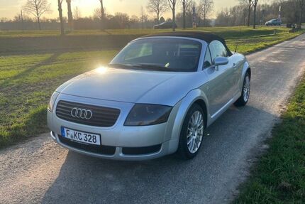 Audi TT 326.500 km 3.200 &euro; Frankfurt am Main 60433