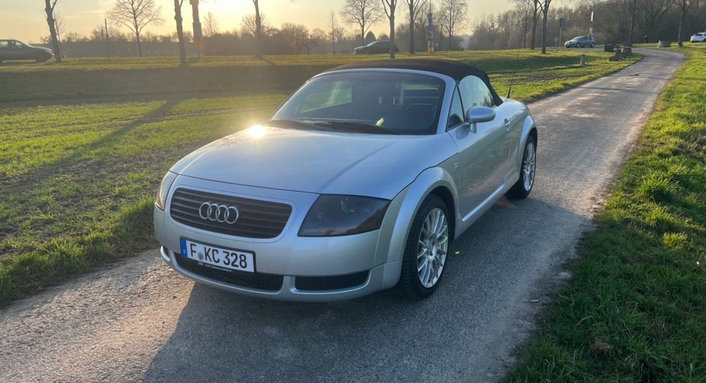 Audi TT 326.500 km 3.200 &euro; Frankfurt am Main 60433