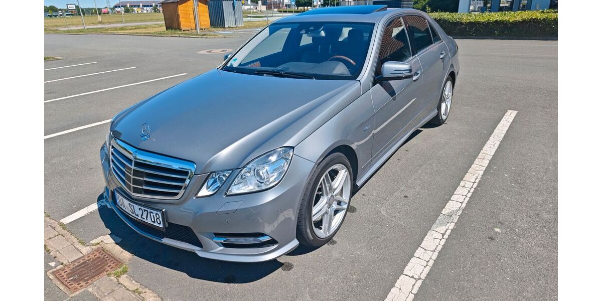 Mercedes-Benz E 500 157.000 km 17.900 &euro; strullendorf 96129