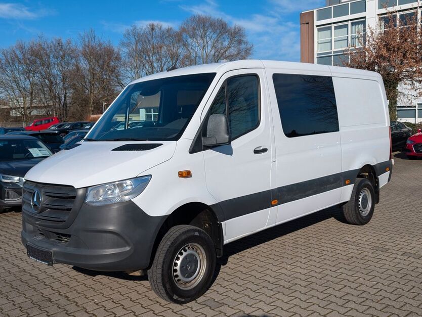 Mercedes-Benz Sprinter 163.000 km 38.900 € Weinheim 69469