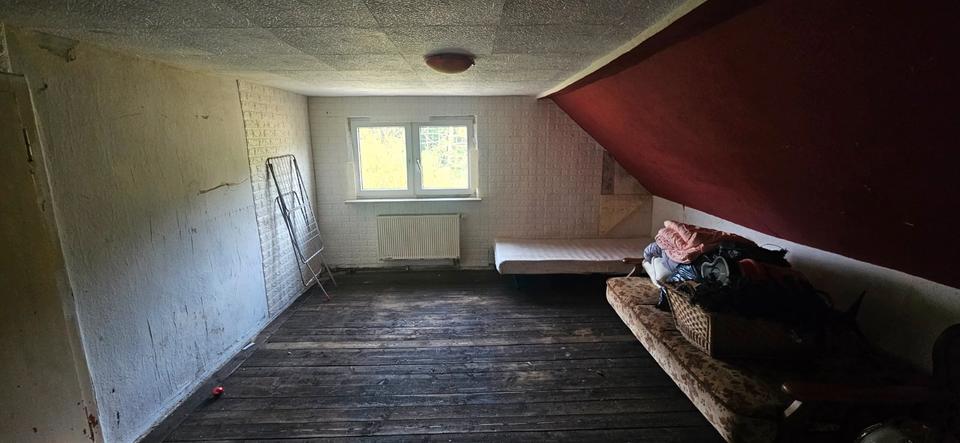 Einfamilienhaus Oelsnitz (Vogtland) - 5 Zimmer, 120 m&sup2;, 60.000&euro; | Angebot:26566051