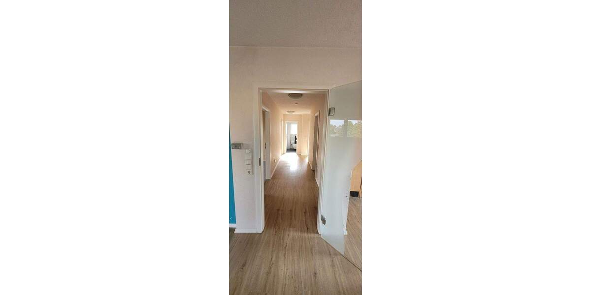 Etagenwohnung Bretten-Diedelsheim Diedelsheim - 3 Zimmer, 102 m&sup2;, 1.070&euro; | Angebot:25073127