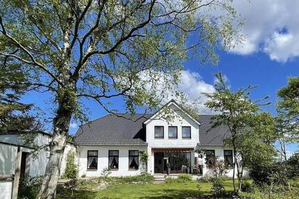 Haus Aventoft - 9 Zimmer, 250 m&sup2;, 349.000&euro; | Angebot:26541309
