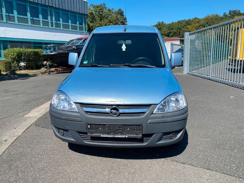 Opel Combo 253.000 km 2.499 € Hanau 63457