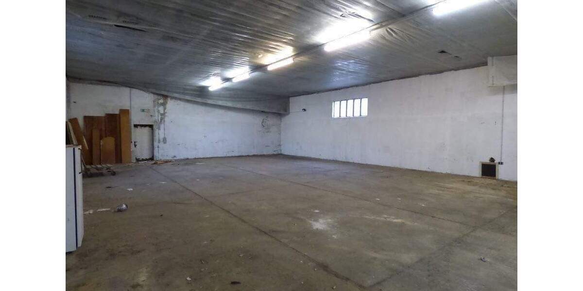 Halle zu Lagerzwecken zu vermieten zimmer