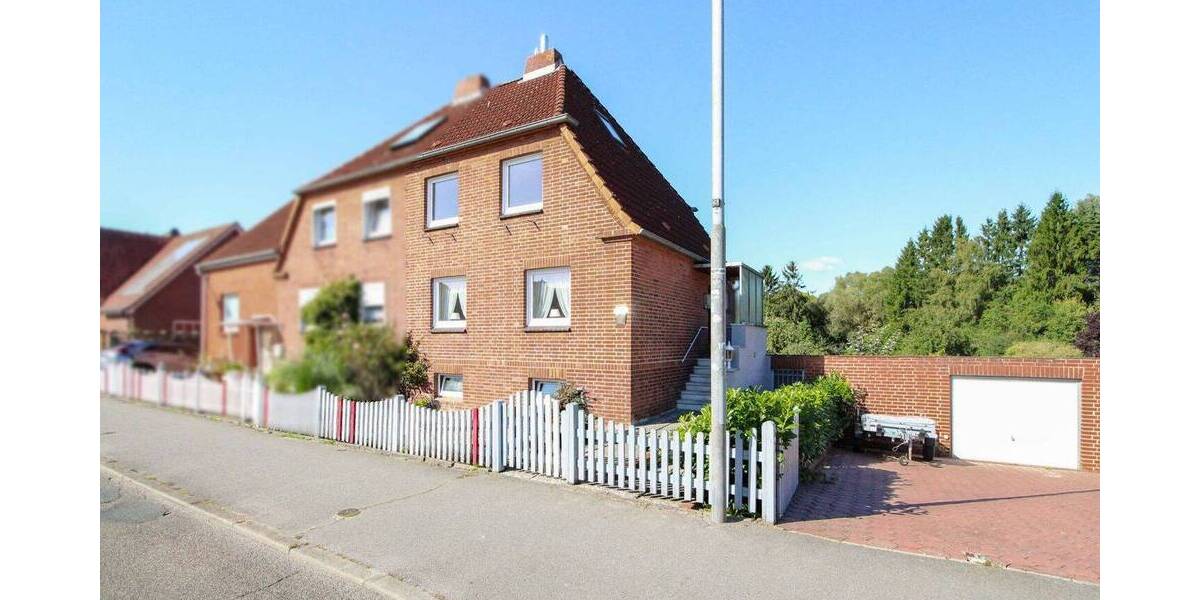 Doppelhaushälfte Lübeck Moisling - 5 Zimmer, 111 m&sup2;, 149.900&euro; | Angebot:26259245