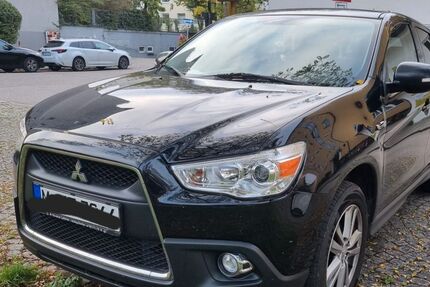 Mitsubishi ASX 174.025 km 5.800 € München 81673