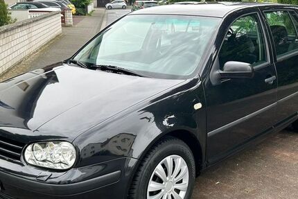 VW Golf 199.000 km 1.650 &euro; Dreieichenhein 63303