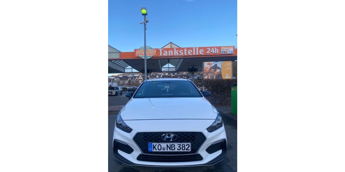 Hyundai i30 107.000 km 15.000 &euro; Koblenz 56076