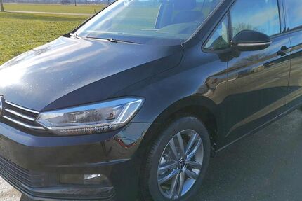 VW Touran 1.200 km 35.590 &euro; Germaringen 87656